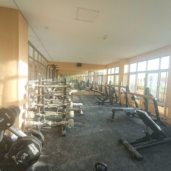 Loa treo tường phát nhạc nền cho Trendy Body KungFu - Splendora, Hà Nội, loa được thiết kế riêng cho quán, bật lớn không tạp âm, miễn phí công lắp đặt, bảo hành dài hạn 5 năm