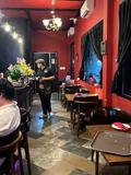 Loa treo tường phát nhạc nền cho nhà hàng The Pit Smoker 2, TP.HCM, loa được thiết kế riêng cho quán, bật lớn không tạp âm, miễn phí công lắp đặt, bảo hành dài hạn 5 năm