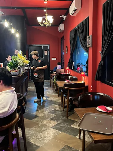 Loa treo tường phát nhạc nền cho nhà hàng The Pit Smoker 2, TP.HCM, loa được thiết kế riêng cho quán, bật lớn không tạp âm, miễn phí công lắp đặt, bảo hành dài hạn 5 năm