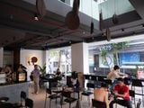Loa treo tường không dây, phát nhạc nền cho OAK café, TP.HCM, loa được thiết kế riêng cho quán, bật lớn không tạp âm, miễn phí công lắp đặt, bảo hành dài hạn 5 năm