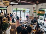 Loa treo tường phát nhạc nền cho Trung Nguyên E-Coffee Vinhomes Ocean Park 3, loa được thiết kế riêng cho quán, bật lớn không tạp âm, miễn phí công lắp đặt, bảo hành dài hạn 5 năm