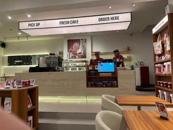 Loa treo tường phát nhạc nền cho NYNA Coffee, loa được thiết kế riêng cho quán, bật lớn không tạp âm, miễn phí công lắp đặt, bảo hành dài hạn 5 năm