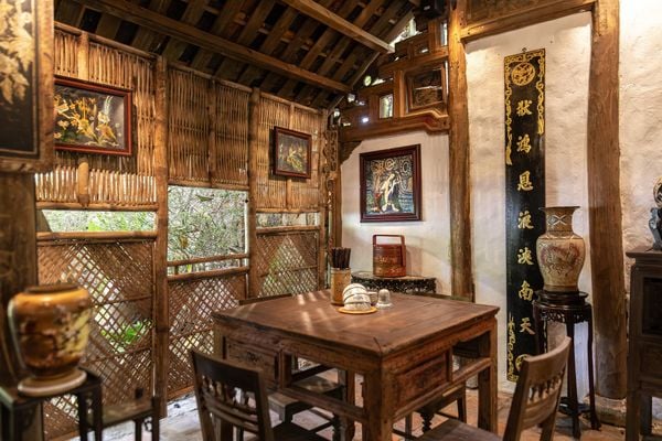 Loa treo tường phát nhạc nền cho nhà hàng Cẩm Thị, TP. HCM, loa được thiết kế riêng cho quán, bật lớn không tạp âm, miễn phí công lắp đặt, bảo hành dài hạn 5 năm