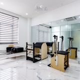 Loa treo tường phát nhạc nền cho R&D Luxury Pilates Quận 9, TP.HCM, loa được thiết kế riêng cho quán, bật lớn không tạp âm, miễn phí công lắp đặt, bảo hành dài hạn 5 năm