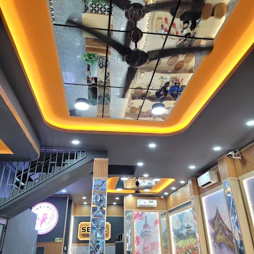 Loa âm trần phát nhạc nền cho nhà hàng Mì Cay SEOUL Nha Trang, loa được thiết kế riêng cho quán, bật lớn không tạp âm, miễn phí công lắp đặt, bảo hành dài hạn 5 năm