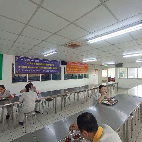 Loa treo tường thông báo, phát nhạc nền cho công ty Daiwa Plastics Thăng Long, Hà Nội, loa được thiết kế riêng cho quán, bật lớn không tạp âm, miễn phí công lắp đặt, bảo hành dài hạn 5 năm