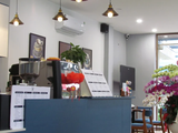 Loa treo tường phát nhạc nền cho Vy's Cafe, T. Bình Dương, loa được thiết kế riêng cho quán, bật lớn không tạp âm, miễn phí công lắp đặt, bảo hành dài hạn 5 năm