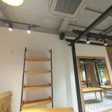 Loa treo tường phát nhạc nền cho GINKGO Concept Store 14-16 Nha Tho, TP.Hà Nội, loa được thiết kế riêng cho quán, bật lớn không tạp âm, miễn phí công lắp đặt, bảo hành dài hạn 5 năm
