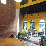 Loa treo tường phát nhạc nền cho GINKGO Concept Store 14-16 Nha Tho, TP.Hà Nội, loa được thiết kế riêng cho quán, bật lớn không tạp âm, miễn phí công lắp đặt, bảo hành dài hạn 5 năm