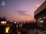 Loa treo tường phát nhạc nền cho Hélios Sky View Cafe, TP. Hà Nội, loa được thiết kế riêng cho quán, bật lớn không tạp âm, miễn phí công lắp đặt, bảo hành dài hạn 5 năm
