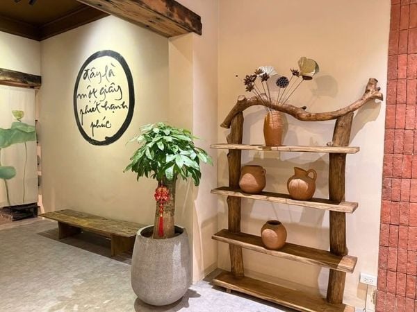 Loa treo tường phát nhạc nền cho Yên Spa & Wellness, TP Hà Nội, loa được thiết kế riêng cho quán, bật lớn không tạp âm, miễn phí công lắp đặt, bảo hành dài hạn 5 năm