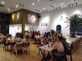 Loa treo tường phát nhạc nền cho The 80’s icafe, Cần Thơ, loa được thiết kế riêng cho quán, bật lớn không tạp âm, miễn phí công lắp đặt, bảo hành dài hạn 5 năm