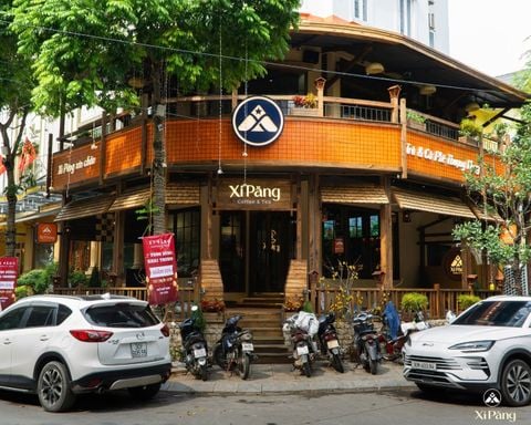 Loa treo tường phát nhạc nền cho Xi Păng Coffee & Tea, TP. Hà Nội, loa được thiết kế riêng cho quán, bật lớn không tạp âm, miễn phí công lắp đặt, bảo hành dài hạn 5 năm