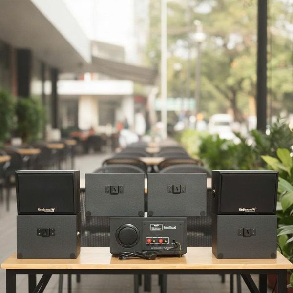 Dàn loa sân vườn: Amply A384PU-2K Goldsound 380w + 6 loa treo tường ngoài trời V102NT Goldsound - 17w, loa được thiết kế riêng cho quán, bật lớn không tạp âm, không bao gồm công lắp đặt, bảo hành 12 tháng