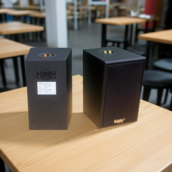 Loa Goldsound vệ tinh treo tường V40C SG (Số lượng 1 loa) công suất 40w, loa bass 4 inch, treble 2 inch, kích thước rộng 18.5 cm, cao 28 cm, sâu 22.5 cm, bảo hành dài hạn 5 năm.