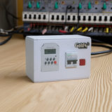 Bộ hẹn giờ, lập trình thời gian, Program Timer G28: 28 chế độ tắt bật, 3 ổ cắm 220v đầu ra, aptomat bảo vệ quá tải và ngắn mạch.