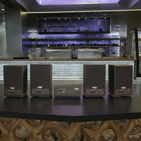 Dàn loa treo tường không dây, loa thông báo, loa phát nhạc tự động: 01 amply A50 Goldsound + 4 loa không dây C50 UHF Goldsound