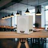 Loa không dây treo tường V27 UHF Goldsound, công suất 27w, loa bass 3 inch, kích thước rộng 12.6 cm, cao 18 cm, sâu 13 cm, bảo hành dài hạn 5 năm.