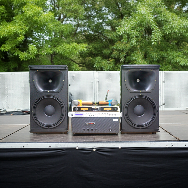 Dàn Karaoke Acoustic: 1 Amply A918 + 2 V238 + 1 vang + 2 Micro - Hàng trưng bày đồng giá cuối năm