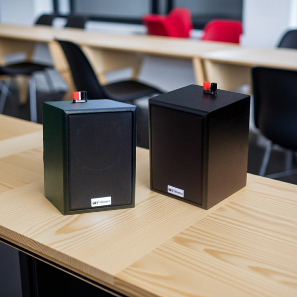 Loa Goldsound vệ tinh treo tường V24C_SG (số lượng 01 loa), công suất 24w, loa bass 4 inch, treble 2 inch, kích thước rộng 16 cm, cao 22.5 cm, sâu 16.5 cm, bảo hành dài hạn 5 năm.