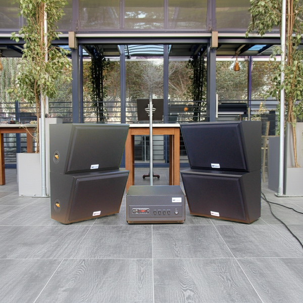 Dàn loa sân vườn: Amply A501 + 4 V130NT + 01 Trầm, Amply hai vùng âm lượng, loa được thiết kế riêng, bật lớn không tạp âm, miễn phí công lắp đặt, bảo hành 12 tháng