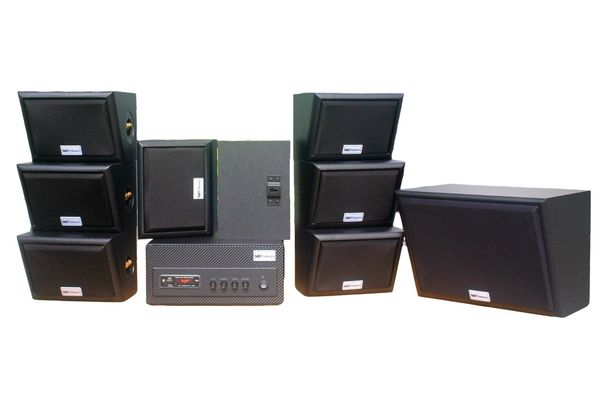 Dàn loa sân vườn: Amply A501 Goldsound 500w + 8 loa Goldsound ngoài trời V40NT 40w + 01 trầm, loa được thiết kế riêng cho quán, bật lớn không tạp âm, miễn phí công lắp đặt, bảo hành 12 tháng