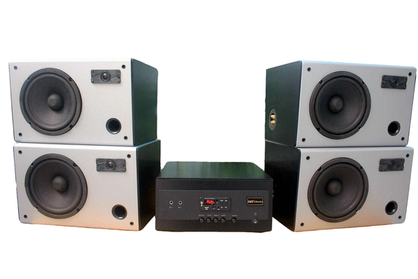 Dàn loa treo tường: Amply A905 + 4 V130, Amply hai vùng âm lượng, loa được thiết kế riêng, bật lớn không tạp âm, miễn phí công lắp đặt, bảo hành dài hạn 5 năm.