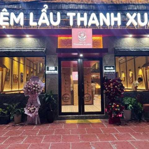 Loa treo tường phát nhạc nền cho nhà hàng Tiệm Lẩu Thanh Xuân, Bắc Ninh loa được thiết kế riêng cho quán, bật lớn không tạp âm, miễn phí công lắp đặt, bảo hành dài hạn 5 năm