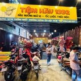 Loa treo tường phát nhạc nền cho quán TIỆM HÀU 1992, TP.HCM, loa được thiết kế riêng cho quán, bật lớn không tạp âm, miễn phí công lắp đặt, bảo hành dài hạn 5 năm