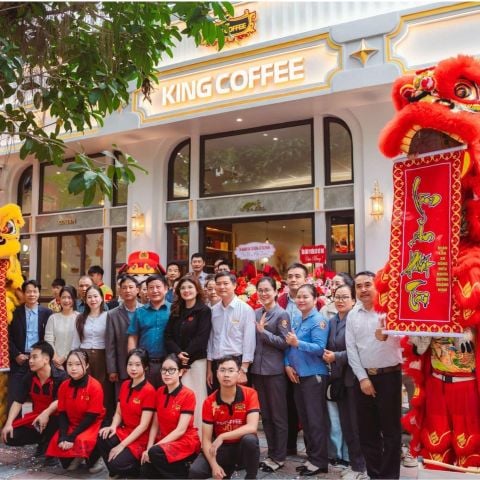 Goldsound Audio lắp đặt hệ thống âm thanh cho KING COFFEE - GA HAI PHONG,  loa được thiết kế riêng cho quán, bật lớn không tạp âm, miễn phí công lắp đặt, bảo hành dài hạn 5 năm