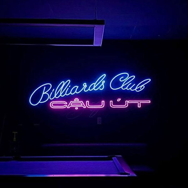 Loa treo tường phát nhạc nền cho Cậu Út Billiards Club, TP. HCM, loa được thiết kế riêng cho quán, bật lớn không tạp âm, miễn phí công lắp đặt, bảo hành dài hạn 5 năm