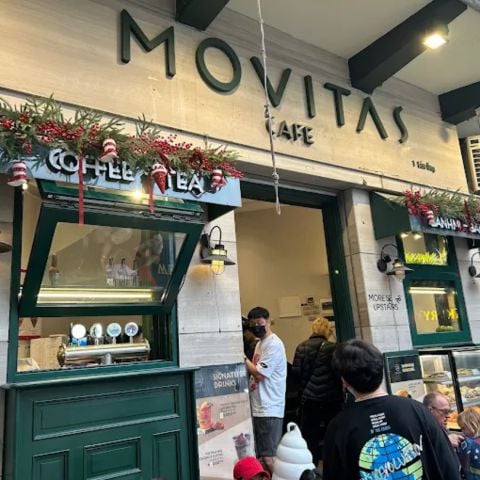 Loa treo tường, phát nhạc nền cho Movitas Cafe, TP. Hà Nội, loa được thiết kế riêng cho quán, bật lớn không tạp âm, miễn phí công lắp đặt, bảo hành dài hạn 5 năm