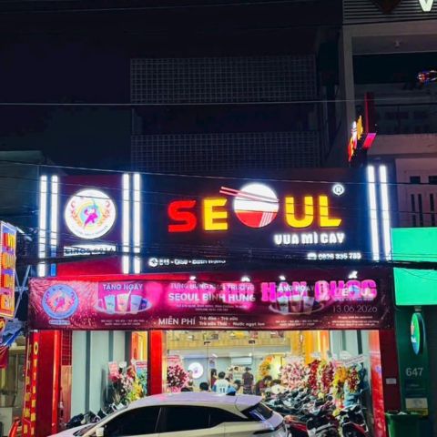 Loa treo tường phát nhạc nền cho nhà hàng Mì Cay SEOUL Bình Hưng , loa được thiết kế riêng cho quán, bật lớn không tạp âm, miễn phí công lắp đặt, bảo hành dài hạn 5 năm