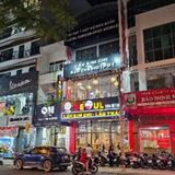 Loa âm trần phát nhạc nền cho nhà hàng Mì Cay SEOUL Nha Trang, loa được thiết kế riêng cho quán, bật lớn không tạp âm, miễn phí công lắp đặt, bảo hành dài hạn 5 năm