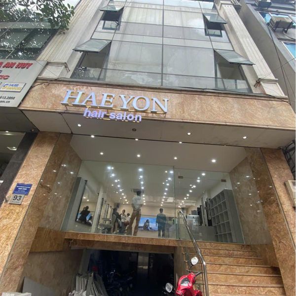 Loa treo tường phát nhạc nền cho Haeyon Hair Studio, Hà Nội, loa được thiết kế riêng cho quán, bật lớn không tạp âm, miễn phí công lắp đặt, bảo hành dài hạn 5 năm