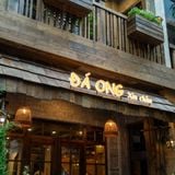 Loa treo tường phát nhạc nền cho Đá Ong Coffee & Tea Đỗ Quang, TP. Hà Nội, loa được thiết kế riêng cho quán, bật lớn không tạp âm, miễn phí công lắp đặt, bảo hành dài hạn 5 năm