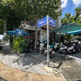 Loa treo tường phát nhạc nền cho Vy's Cafe, T. Bình Dương, loa được thiết kế riêng cho quán, bật lớn không tạp âm, miễn phí công lắp đặt, bảo hành dài hạn 5 năm