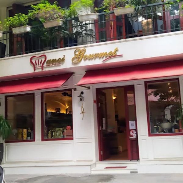 Loa treo tường phát nhạc nền cho nhà hàng Hanoi Gourmet, TP. Hà Nội, loa được thiết kế riêng cho quán, bật lớn không tạp âm, miễn phí công lắp đặt, bảo hành dài hạn 5 năm