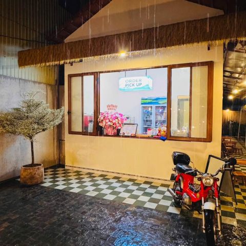 Loa treo tường phát nhạc nền cho Thằng Bờm Coffee, Gia Lai, loa được thiết kế riêng cho quán, bật lớn không tạp âm, miễn phí công lắp đặt, bảo hành dài hạn 5 năm