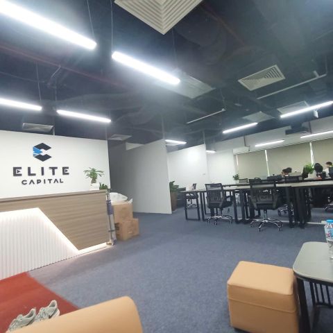 Loa treo tường phát thông báo, phát nhạc cho văn phòng Elite Capital, Hà Nội, loa được thiết kế riêng cho quán, bật lớn không tạp âm, miễn phí công lắp đặt, bảo hành dài hạn 5 năm
