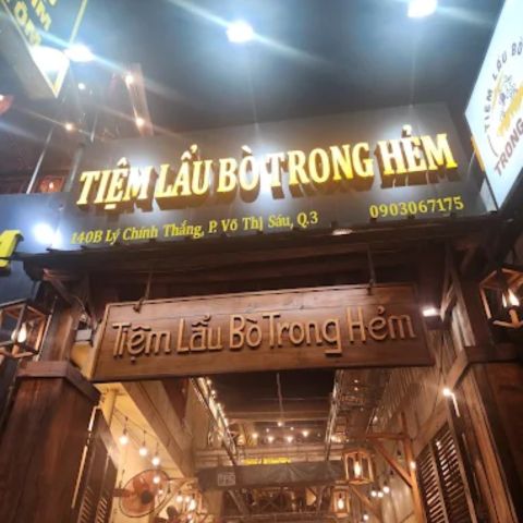 Loa treo tường phát nhạc nền cho Tiệm Lẩu Bò Trong Hẻm, TP HCM, loa được thiết kế riêng cho quán, bật lớn không tạp âm, miễn phí công lắp đặt, bảo hành dài hạn 5 năm