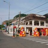 Loa treo tường phát nhạc nền cho King Coffee Vũng Tàu, loa được thiết kế riêng cho quán, bật lớn không tạp âm, miễn phí công lắp đặt, bảo hành dài hạn 5 năm