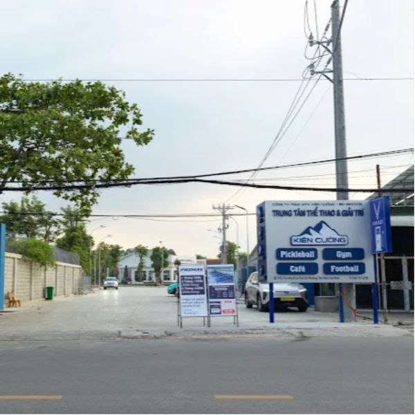 Loa treo tường phát thông báo, phát nhạc cho Trung tâm Thể thao & Giải trí Kiên Cường, Tây Ninh, loa được thiết kế riêng cho quán, bật lớn không tạp âm, miễn phí công lắp đặt, bảo hành dài hạn 5 năm