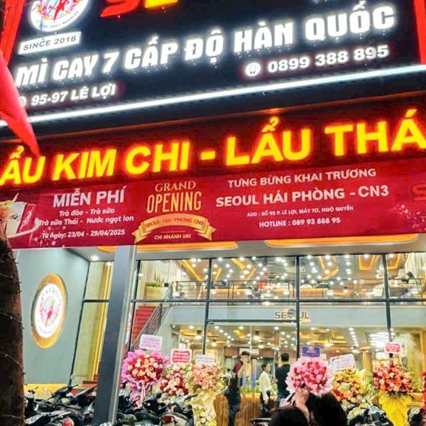 Loa treo tường phát nhạc nền cho Mì Cay SEOUL Hải Phòng-Cn3, loa được thiết kế riêng cho quán, bật lớn không tạp âm, miễn phí công lắp đặt, bảo hành dài hạn 5 năm