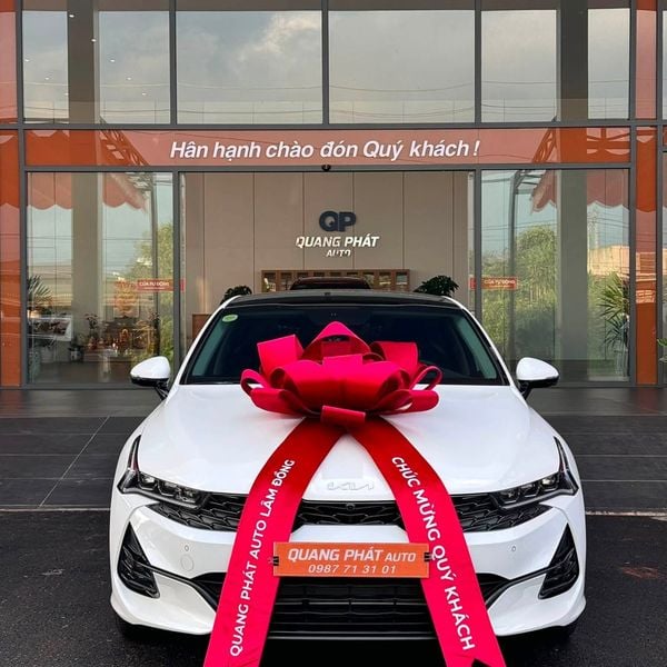 Loa treo tường phát nhạc nền cho Quang Phát Auto, Lâm Đồng, loa được thiết kế riêng cho quán, bật lớn không tạp âm, miễn phí công lắp đặt, bảo hành dài hạn 5 năm