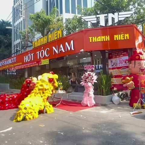 Loa treo tường phát nhạc nền cho quán Hớt Tóc Nam Salon Thanh Niên, TP.HCM, loa được thiết kế riêng cho quán, bật lớn không tạp âm, miễn phí công lắp đặt, bảo hành dài hạn 5 năm