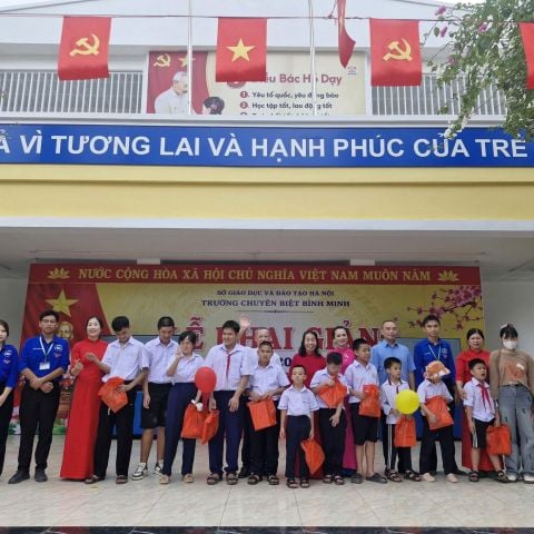 Loa treo tường phát nhạc nền, thông báo tại Trường Chuyên biệt Bình Minh, TP.Hà Nội, bật lớn không tạp âm, miễn phí công lắp đặt, bảo hành dài hạn 5 năm