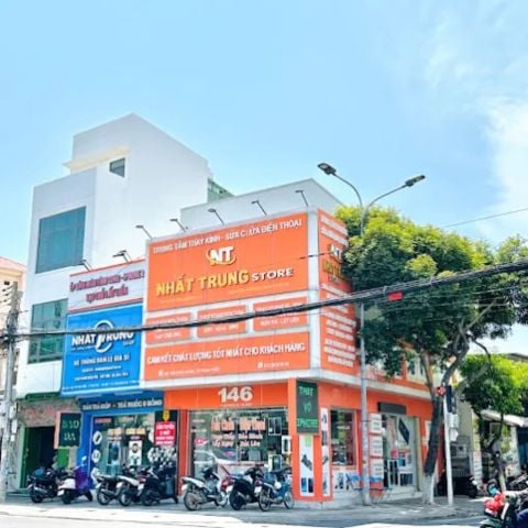 Loa treo tường không dây, phát nhạc nền cho cửa hàng sửa chữa điện thoại Nhất Trung, Phan Thiết, loa được thiết kế riêng cho quán, bật lớn không tạp âm, miễn phí công lắp đặt, bảo hành dài hạn 5 năm