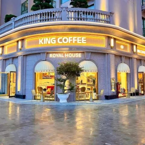 Loa treo tường phát nhạc nền cho King Coffee Royal House, Lâm Đồng, loa được thiết kế riêng cho quán, bật lớn không tạp âm, miễn phí công lắp đặt, bảo hành dài hạn 5 năm