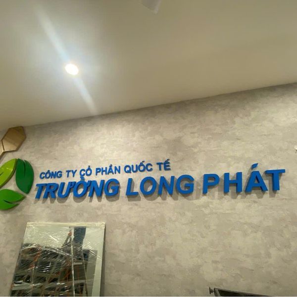 Loa âm trần phát thông báo, phát nhạc cho văn phòng công ty Trường Long Phát, Hà Nội, loa được thiết kế riêng cho quán, bật lớn không tạp âm, miễn phí công lắp đặt, bảo hành dài hạn 5 năm